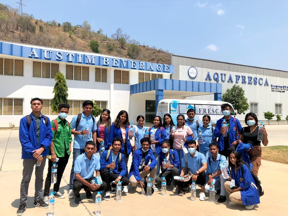 ESTUDANTE FTA HALO VIZITA BA COMPANIA CONSORCIO AUSTIM BEVERAGE, S. A. AQUA FRESCA WATER