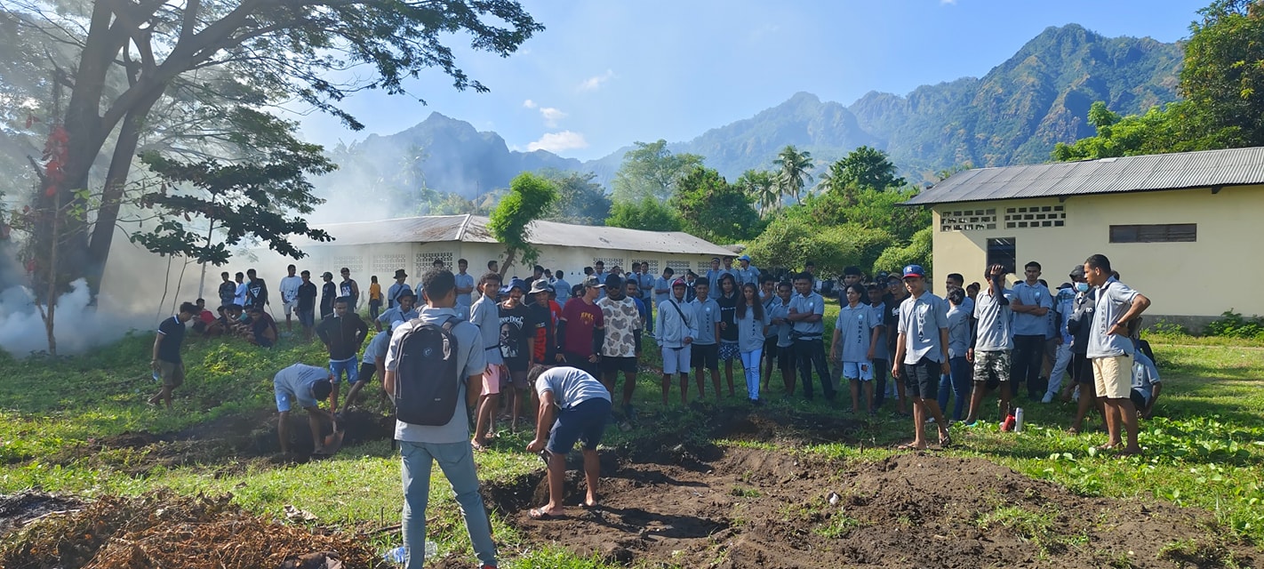 KOMISAUN ORGANIZADORA HAMUTUK HO ESTUDANTE PAK SIRA HALA\