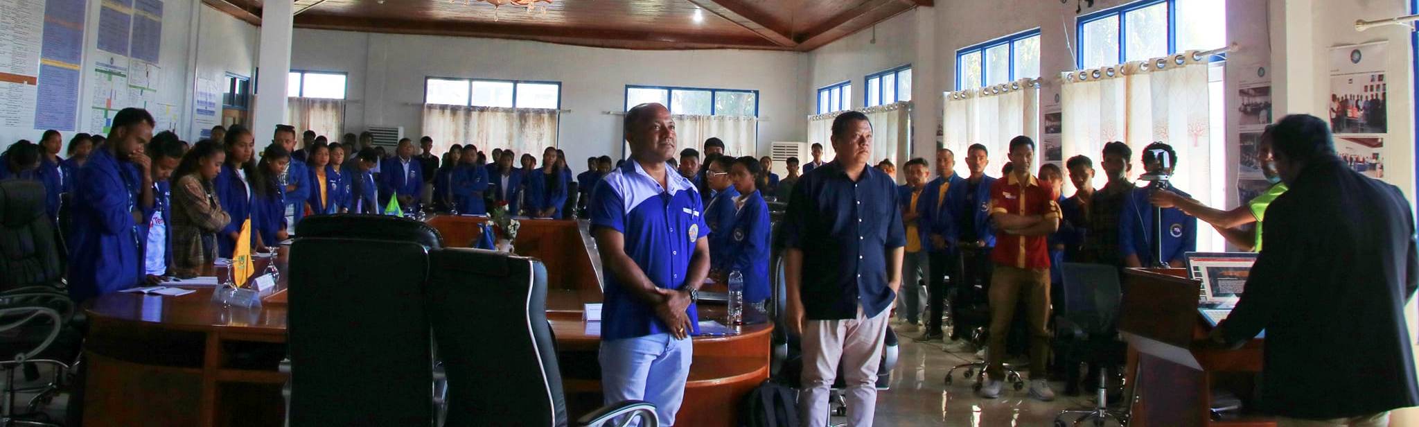 FAKULDADE EKONOMIA REALIZA SEMINARIU HO UNIVERSIDADE SURABAYA